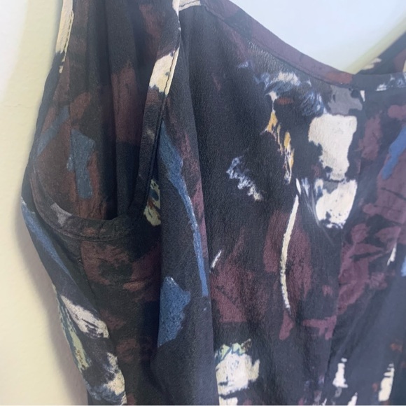 Aritzia Wilfred Women's 100% Silk Camisole Tank Top size S - Picture 9 of 9